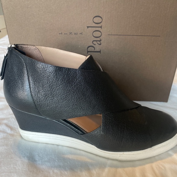 Linea Paolo Women’s Black Wedge Sneakers - Picture 6 of 7